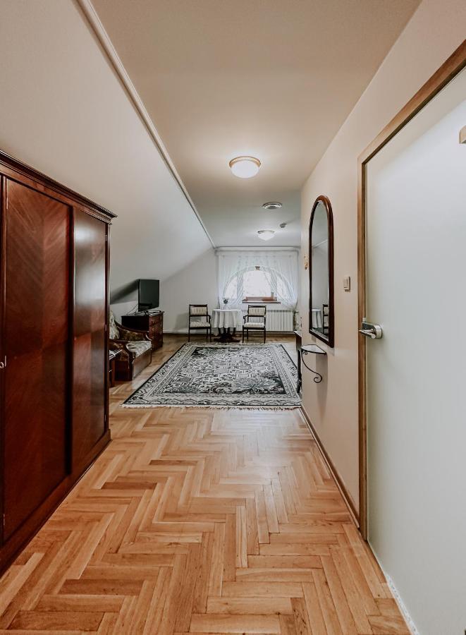 Dwor Moscibrody Hotel Седлице Екстериор снимка
